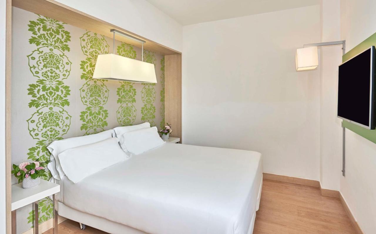 Hotel Nh Campo Carthagène Extérieur photo