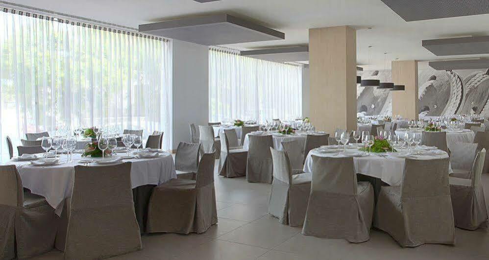 Hotel Nh Campo Carthagène Extérieur photo