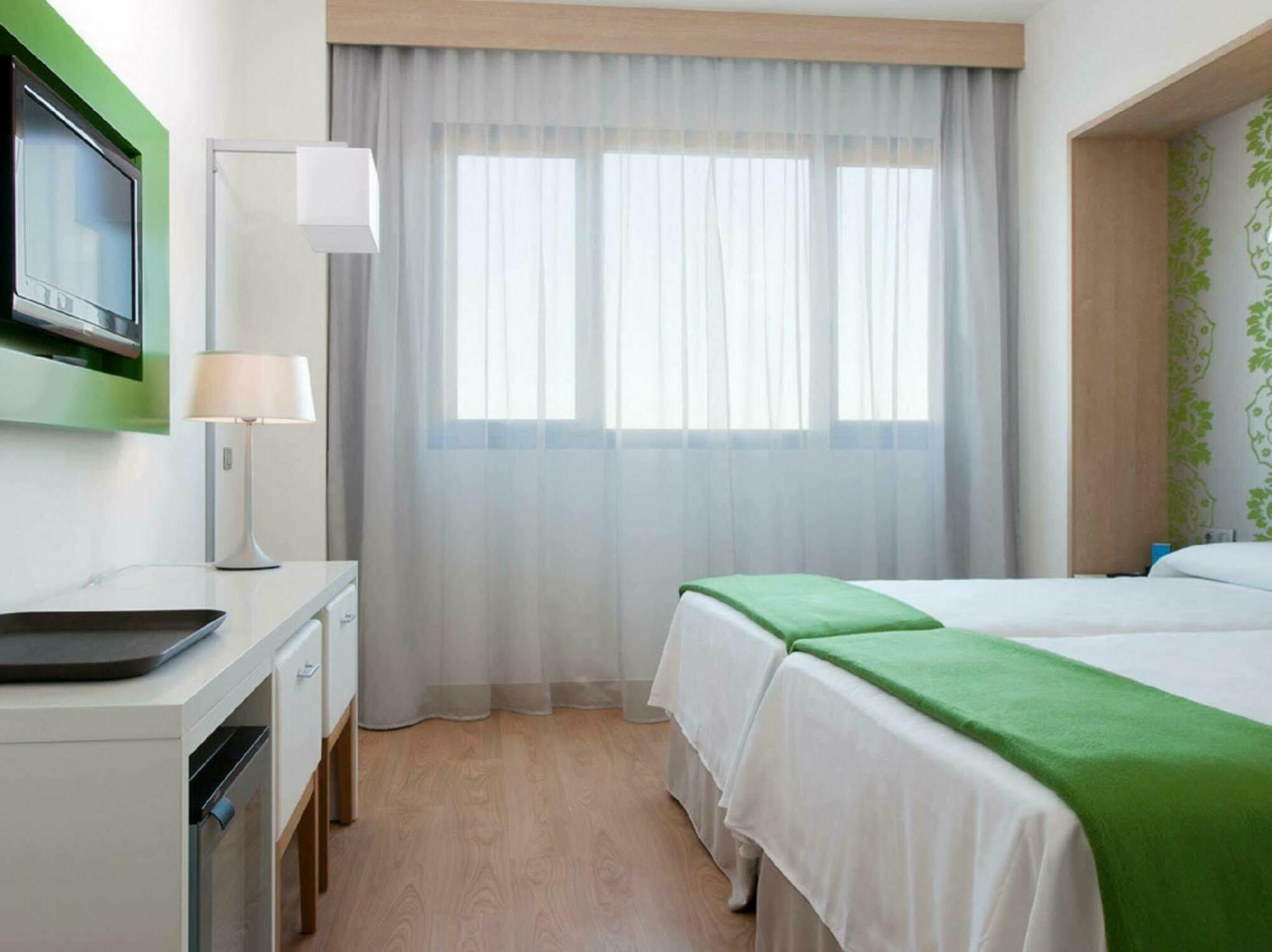 Hotel Nh Campo Carthagène Extérieur photo